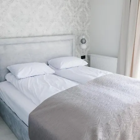 Apartamenty Szkolna Żnin Eksteriør bilde