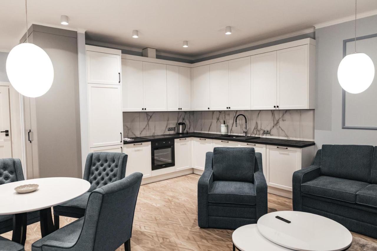 Szkolna Apartment *